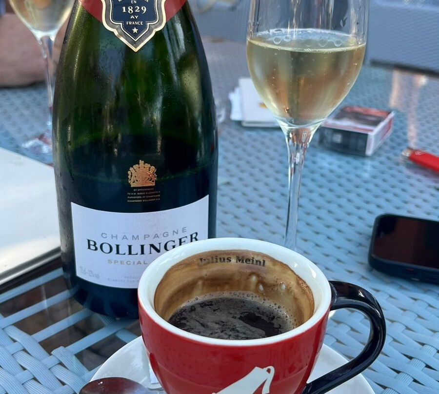 Le Petit Chateau主图