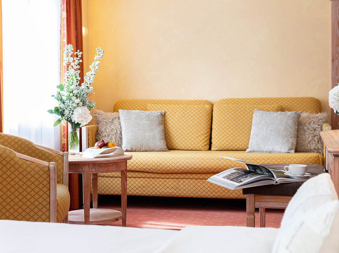 Hotel Waldhaus主图