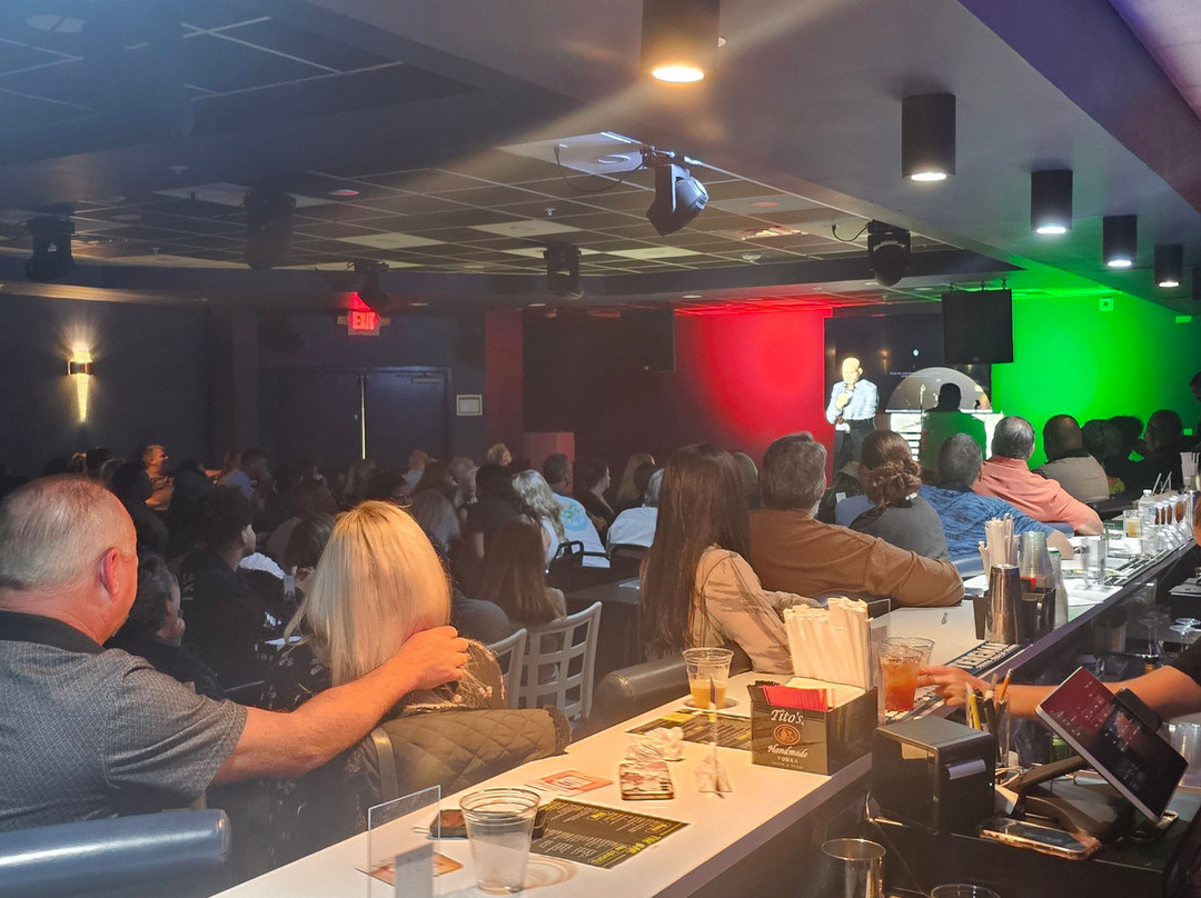 Opal Hotel And Suites主图