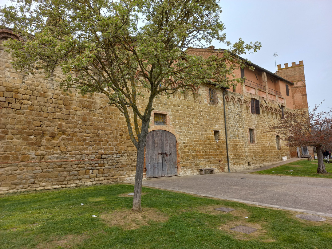 Borgo Medievale Cinto da Mura-Buonconvento必去景点