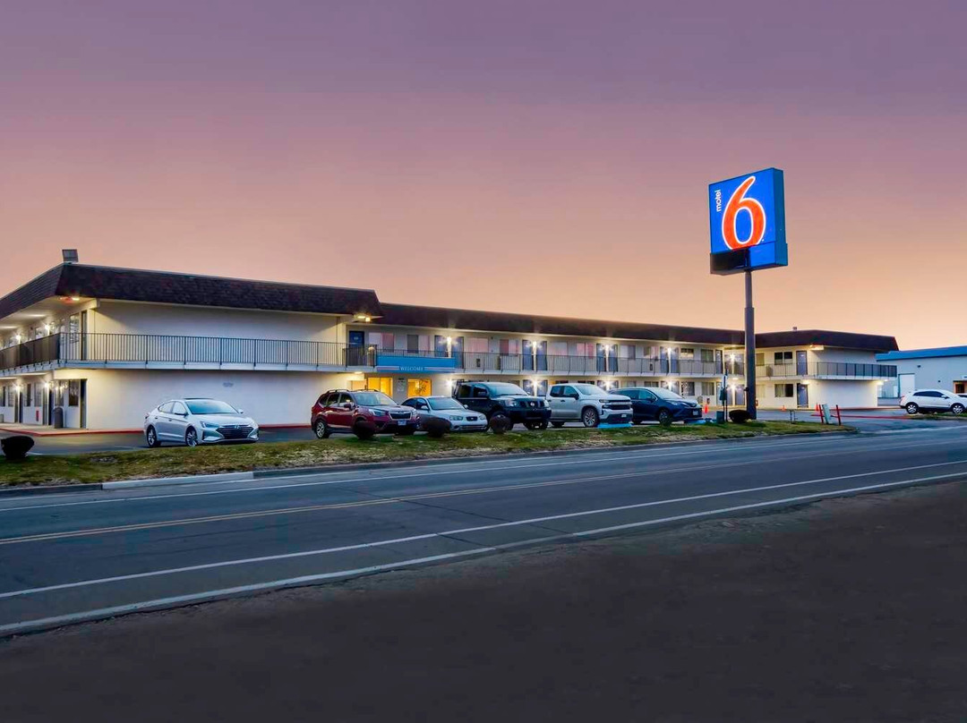 Motel 6 Farmington