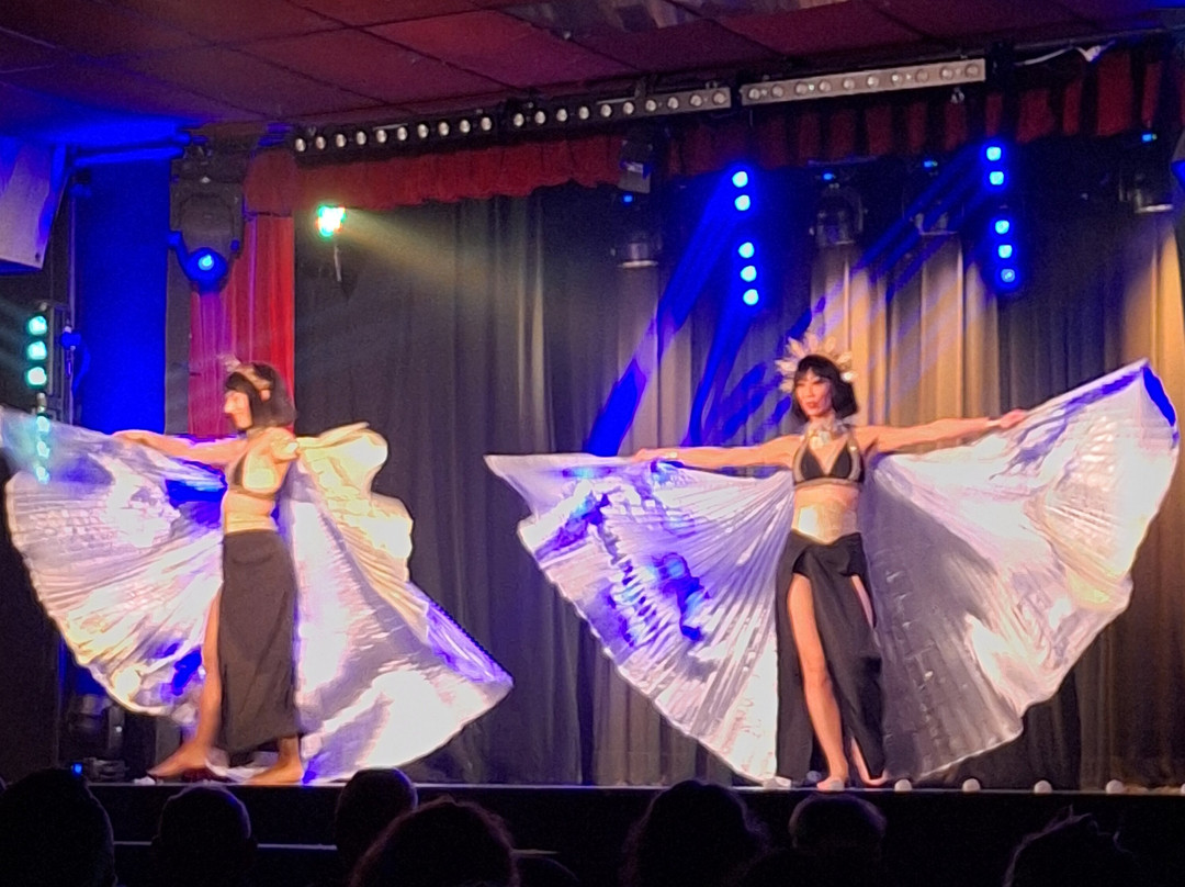 Cabaret La Plume Rouge景点图片