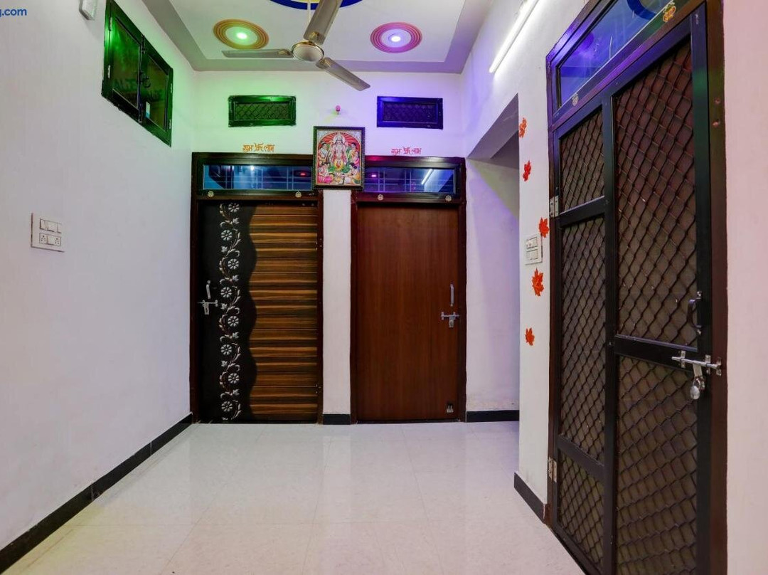 Oyo Hotel Banas Palace