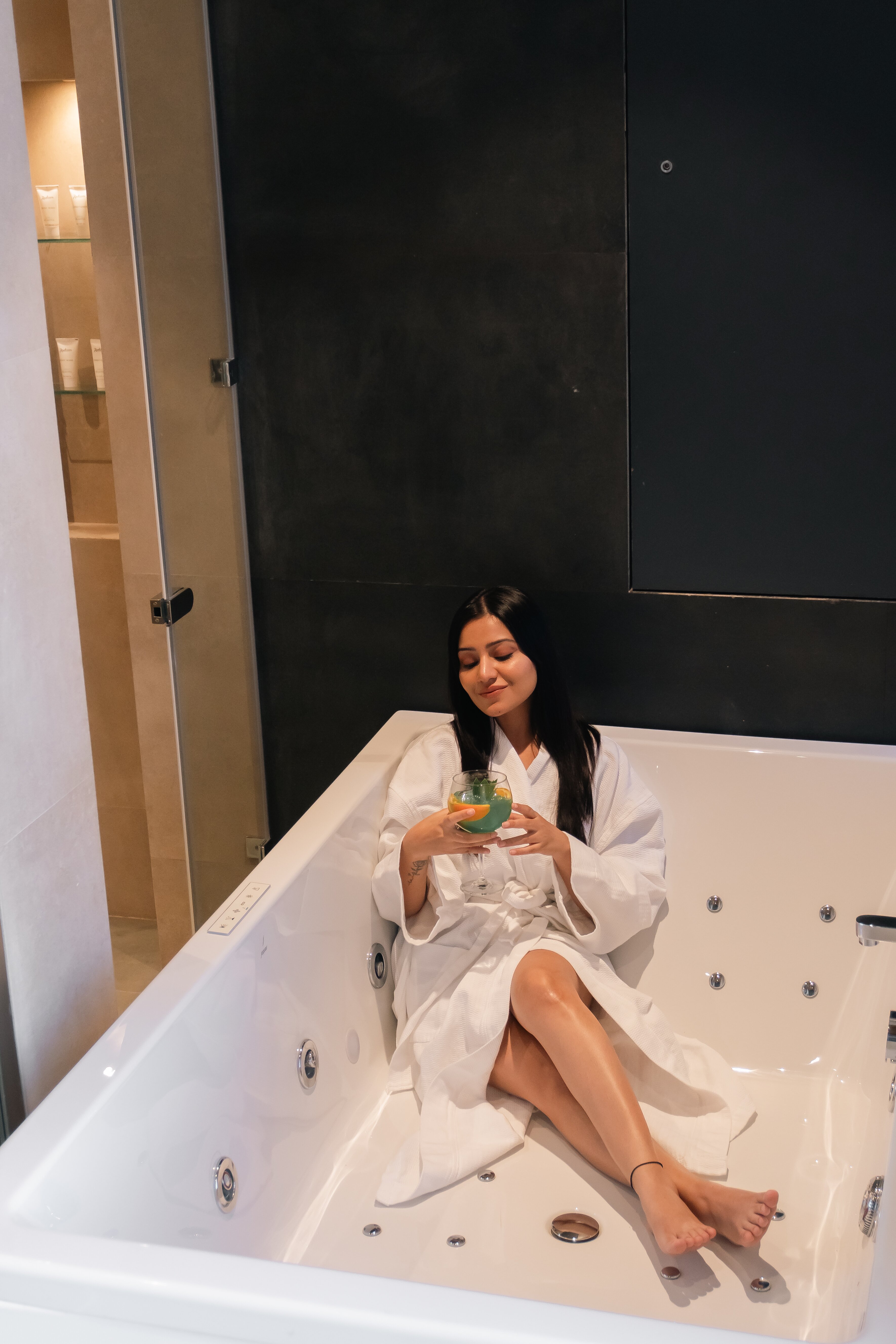 Radisson Resort & Spa Lonavala-浴室