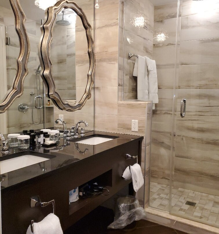 The Delavan Hotel & Spa主图