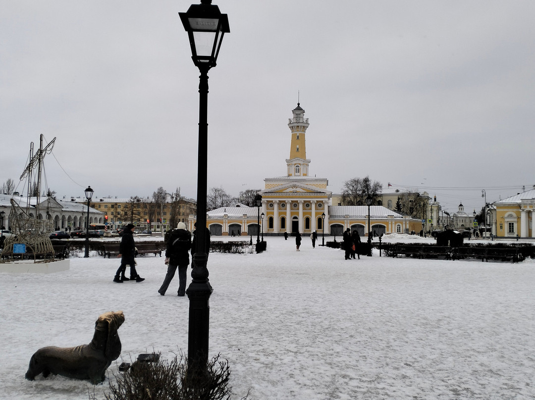 Susaninskaya Square景点图片