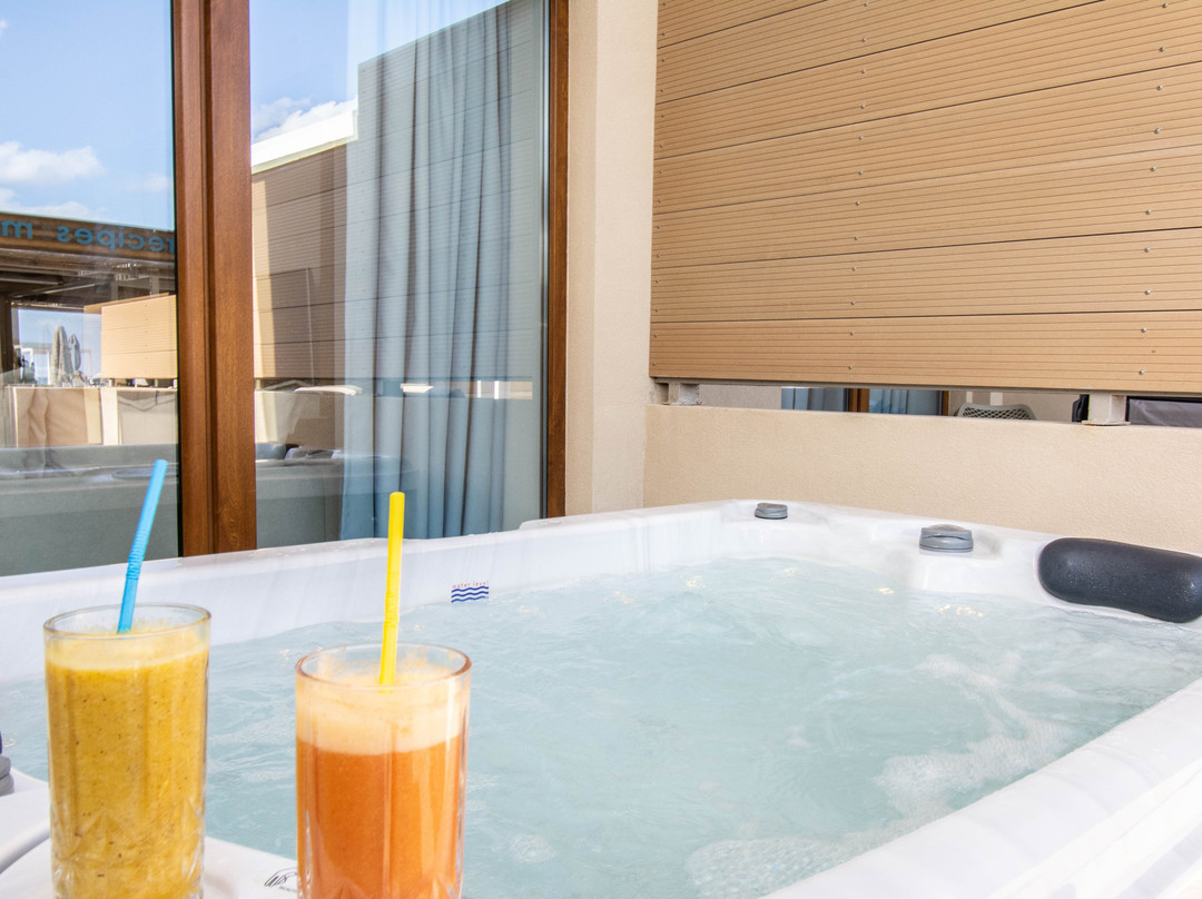 Yianna Caravel by Checkin主图