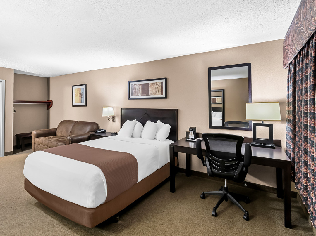 Heartland Inn & Suites, Surestay Collection By Best Western主图