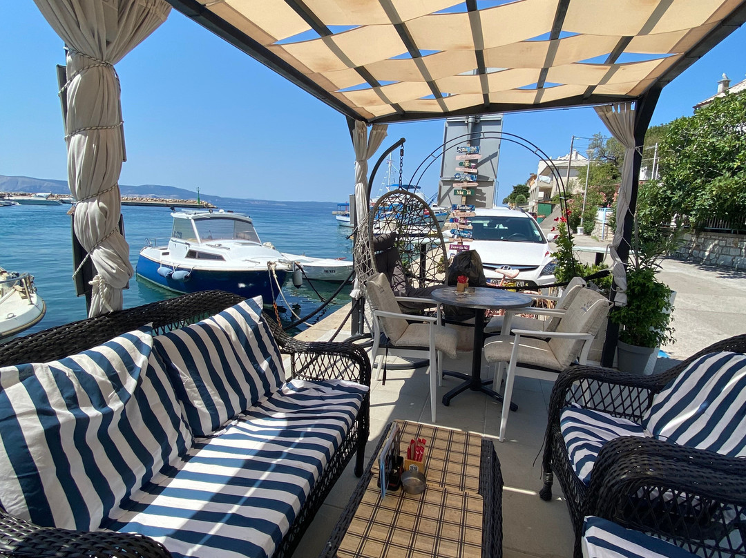 Caffe Bar "pod Voltom"