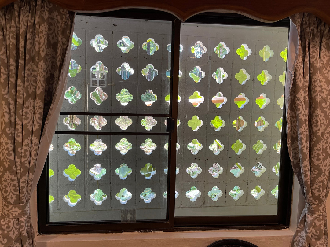 乃东海滩旅馆主图