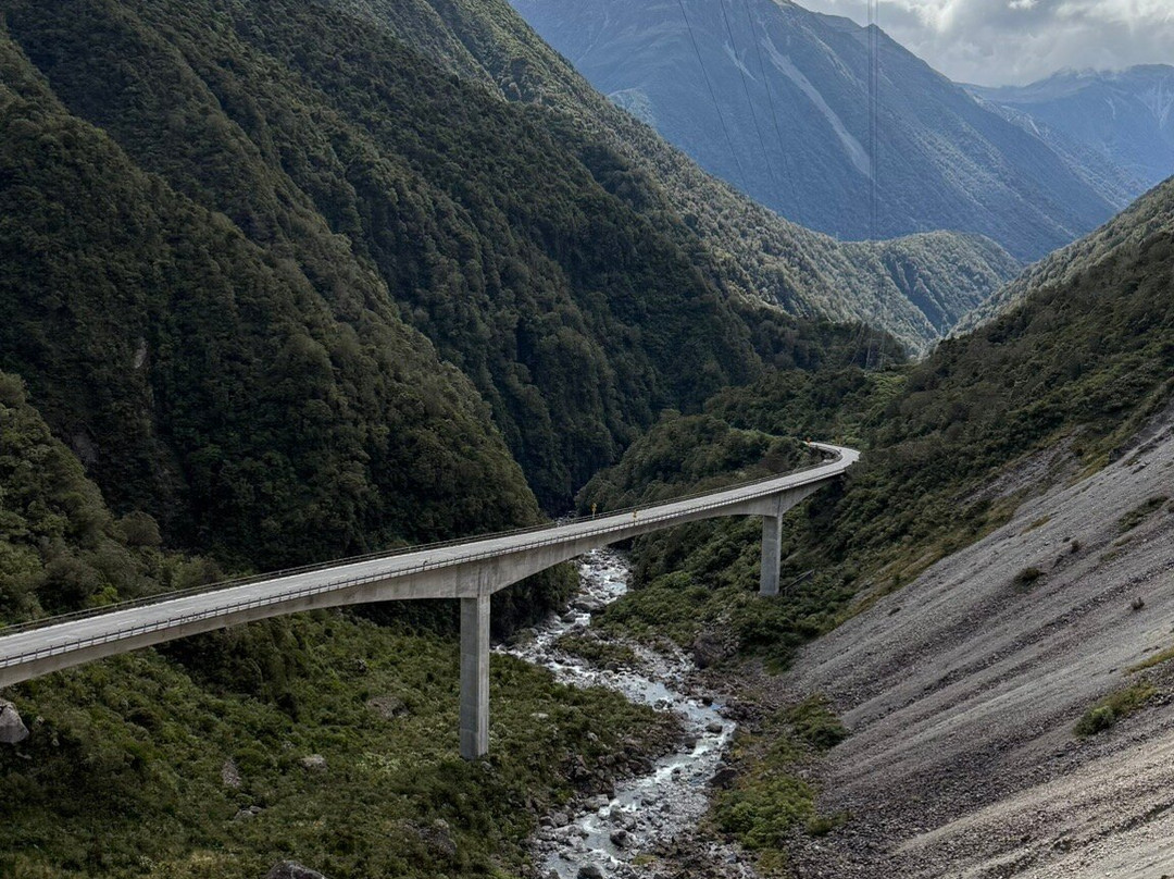 Otira Viaduct Lookout景点图片
