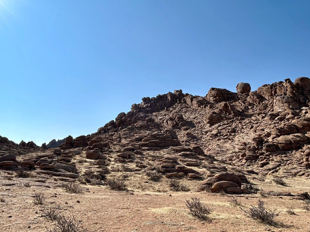Ikh Gazriin Chuluu Nature Reserve-Mandalgovi必去景点