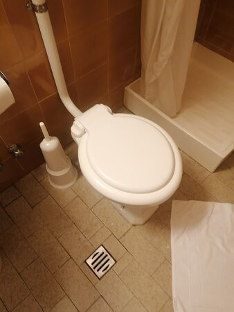 罗马和凯沃尔岩酒店主图