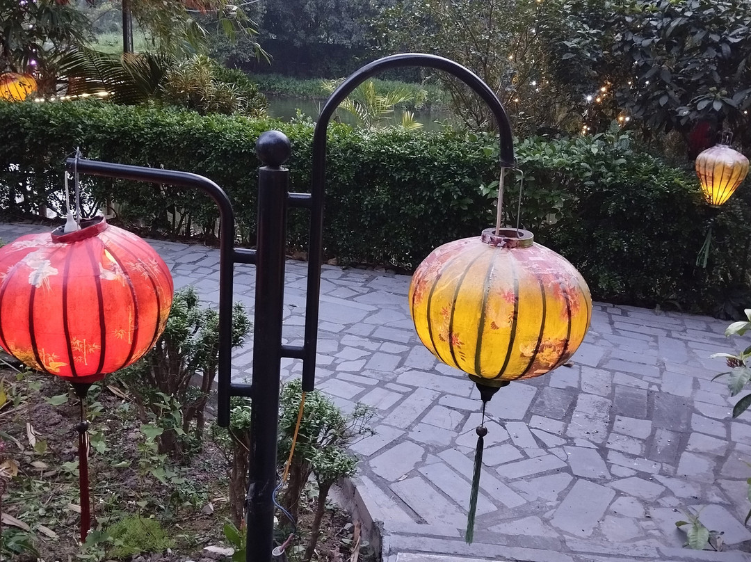 Hoang Long Riverside Homestay