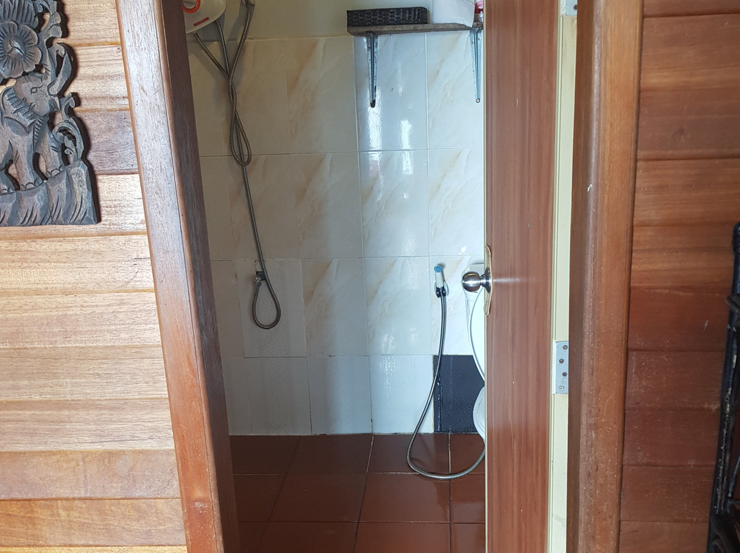 Bamboo Bungalow主图