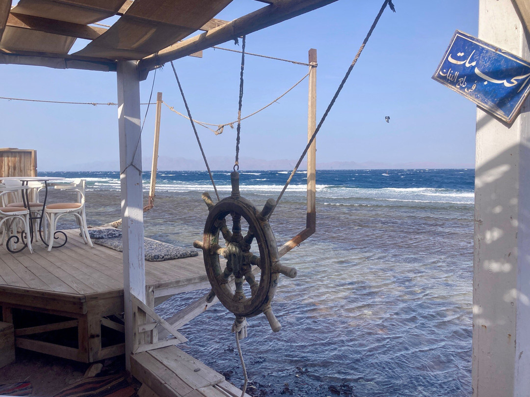 Happy Land Hotel主图