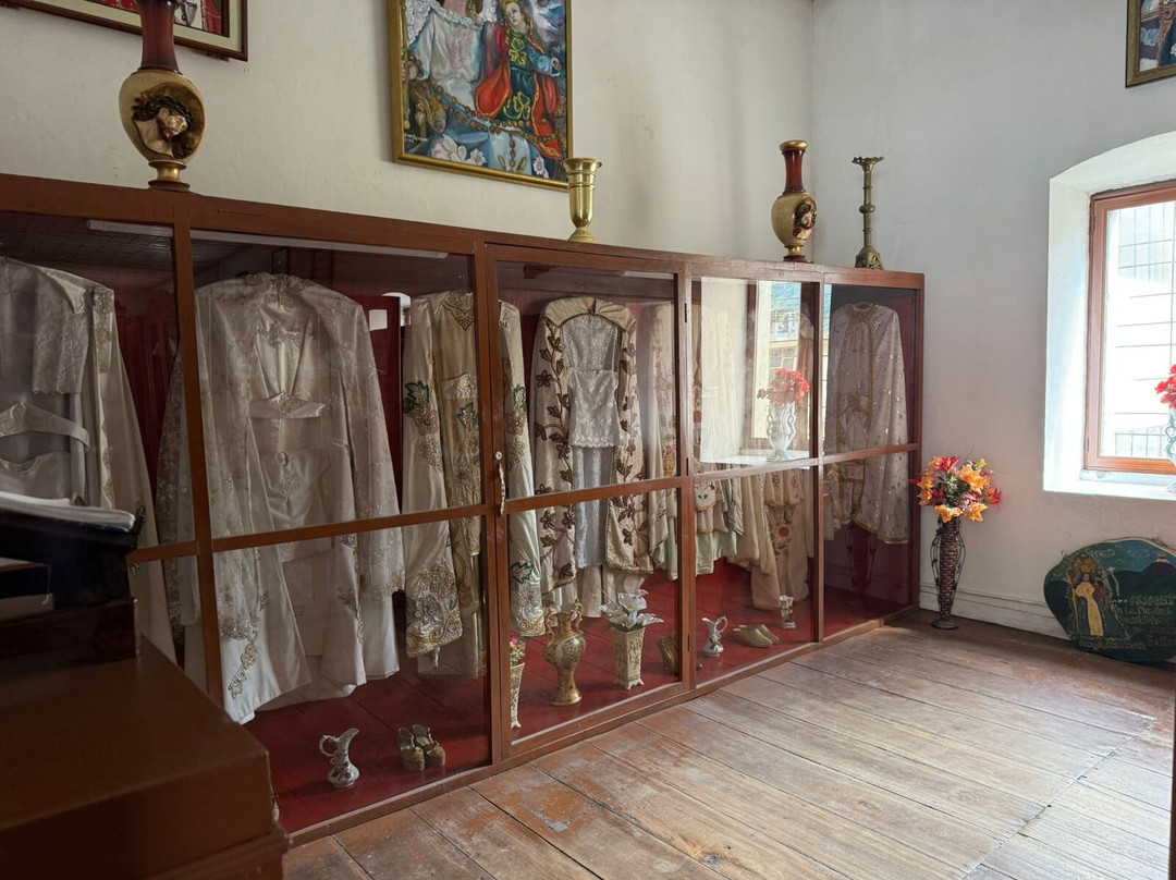 Museo Fray Enrique Mideros-巴尼奥斯必去景点