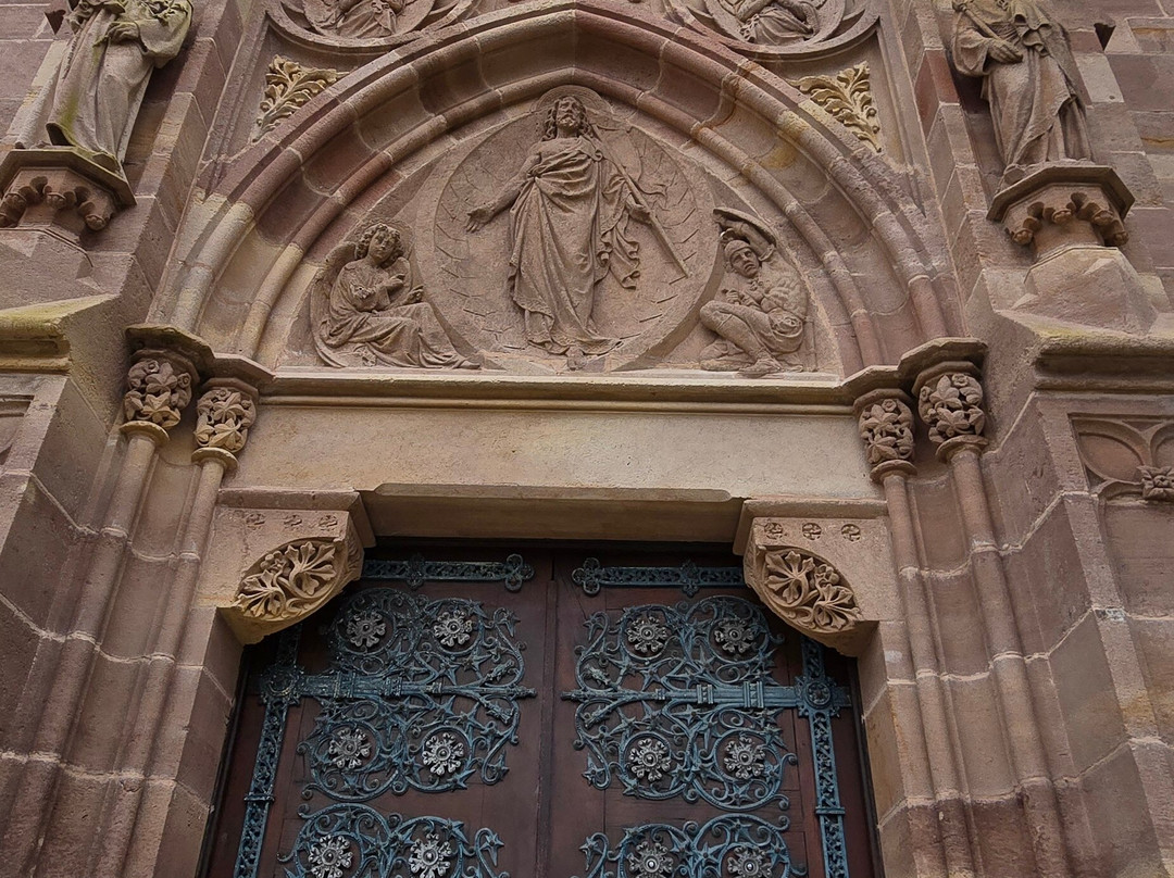 Capilla-Panteon-科米利亚斯必去景点