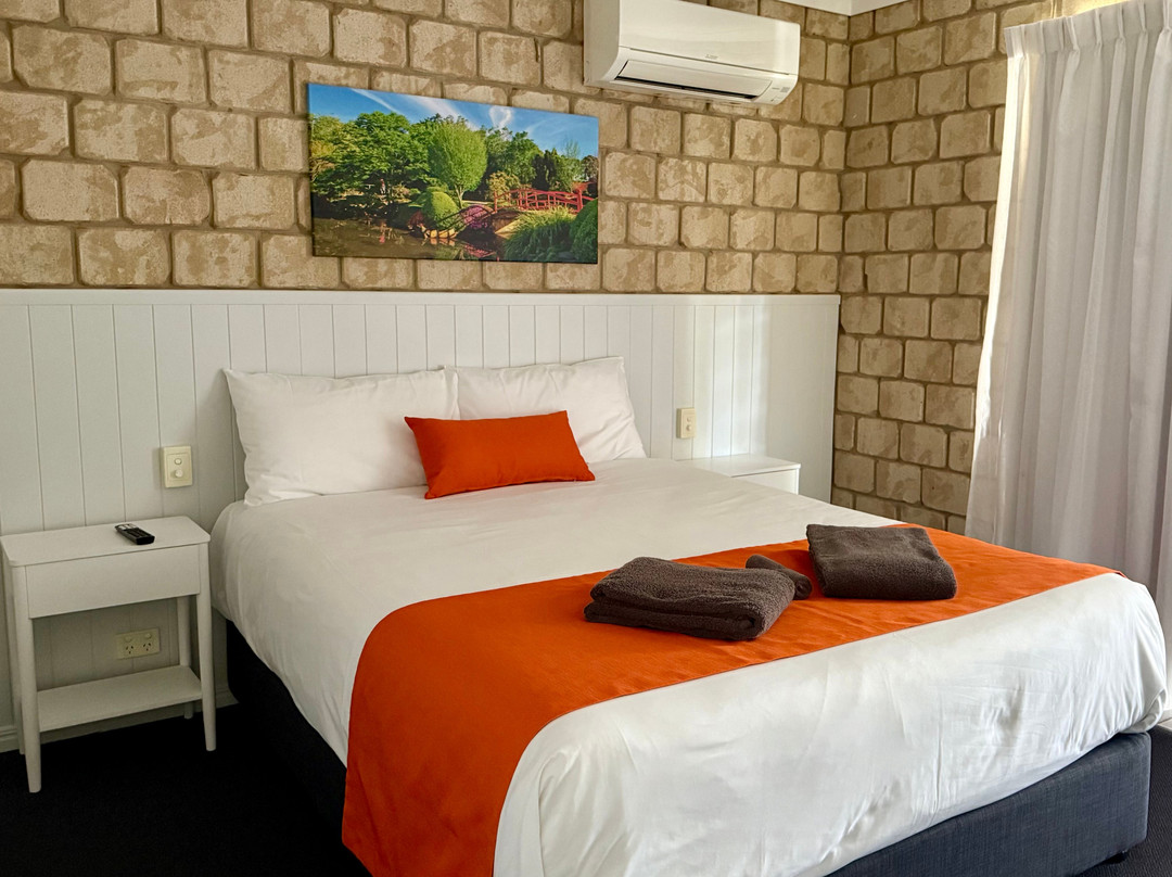 大分水岭村汽车旅馆主图