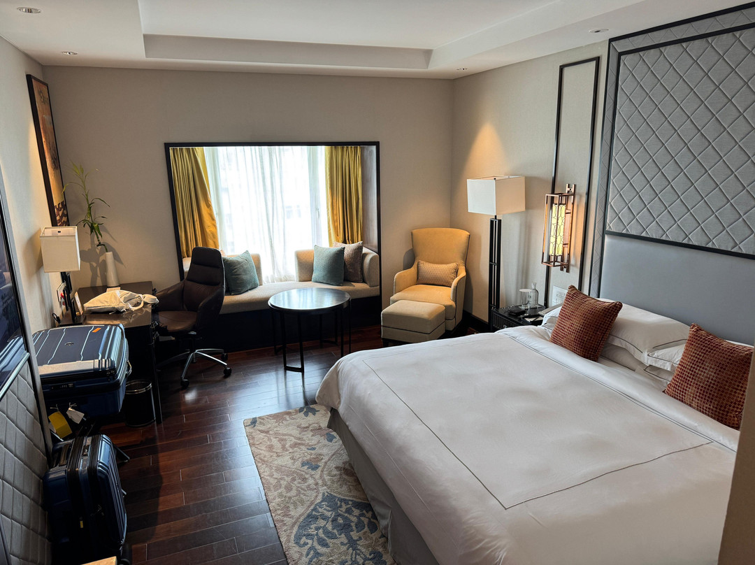 泰姬陵科罗曼德酒店主图