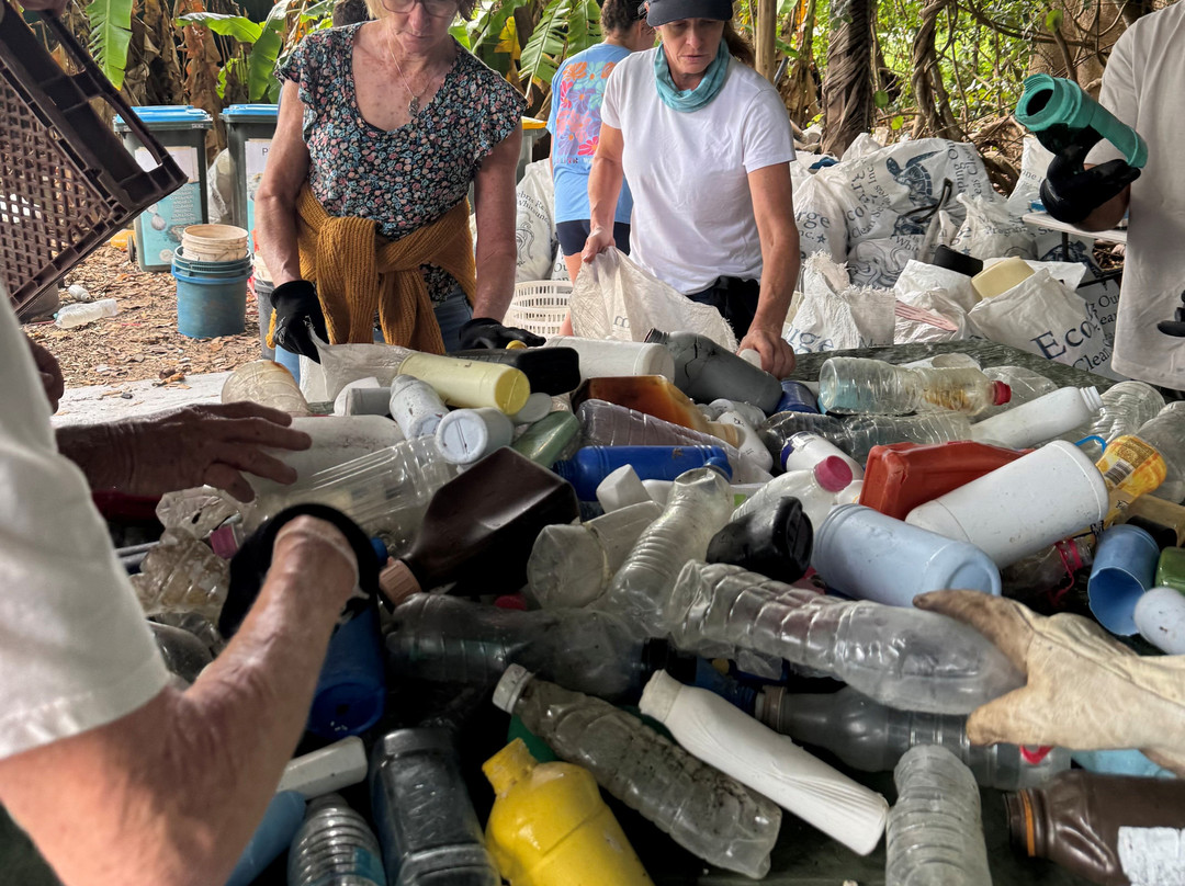 Eco Barge Clean Seas