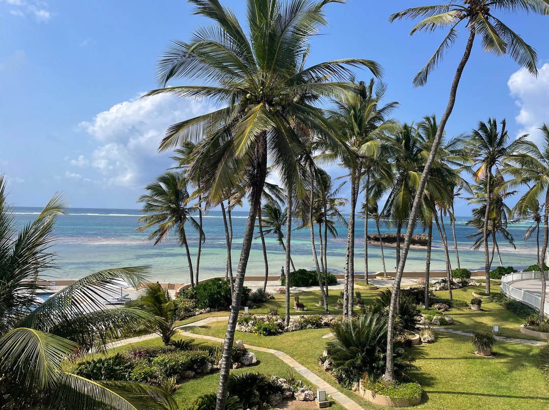 Hemingways Watamu主图