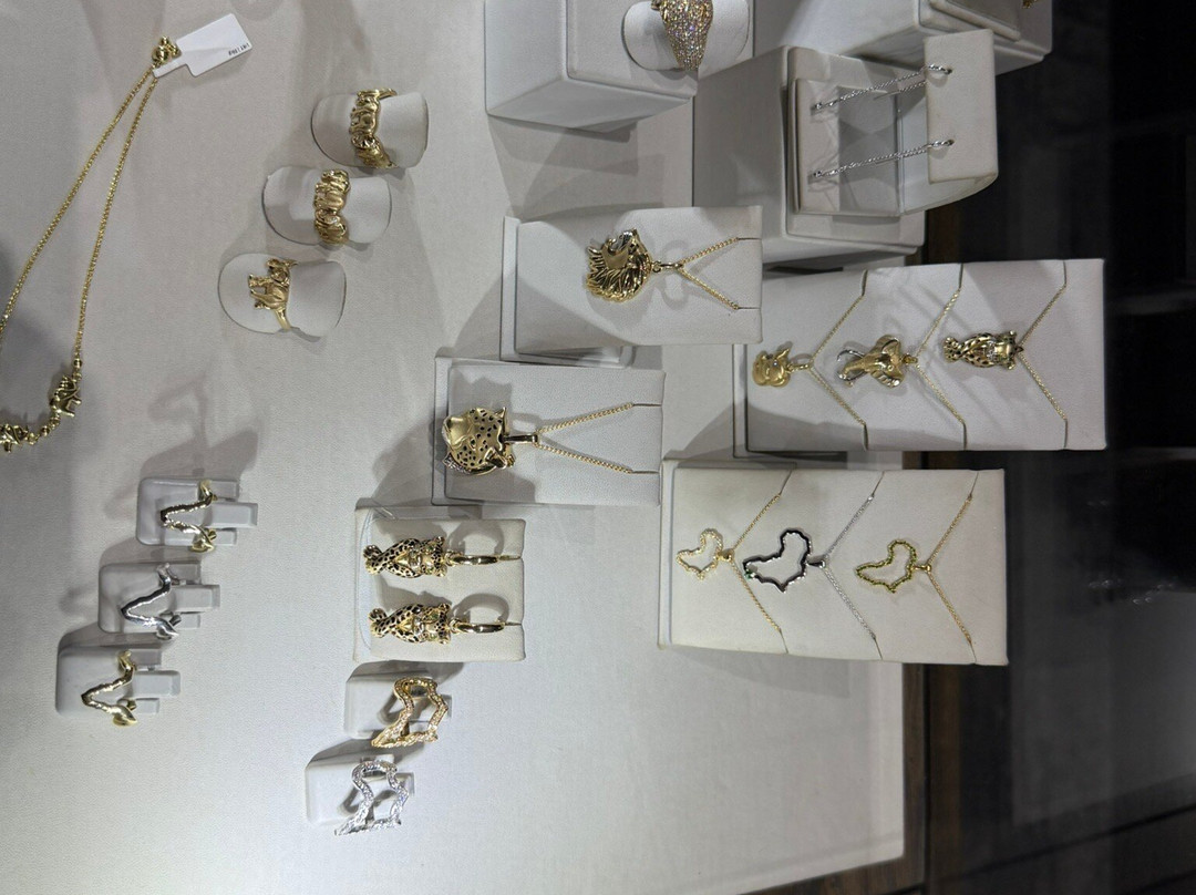 Shimansky Jewellers Rockwell-Green Point必去景点