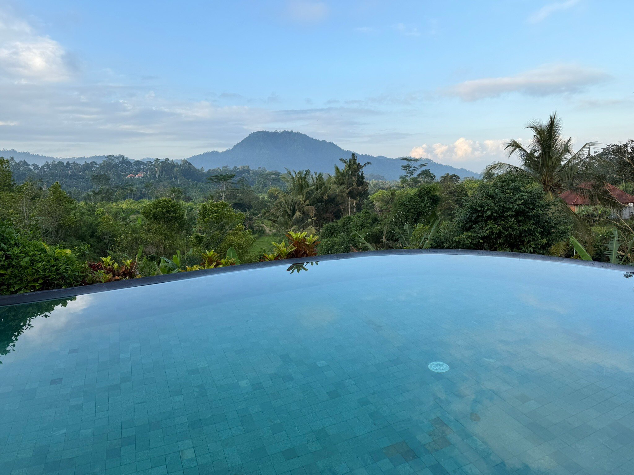 Surya Shanti Villa-官方