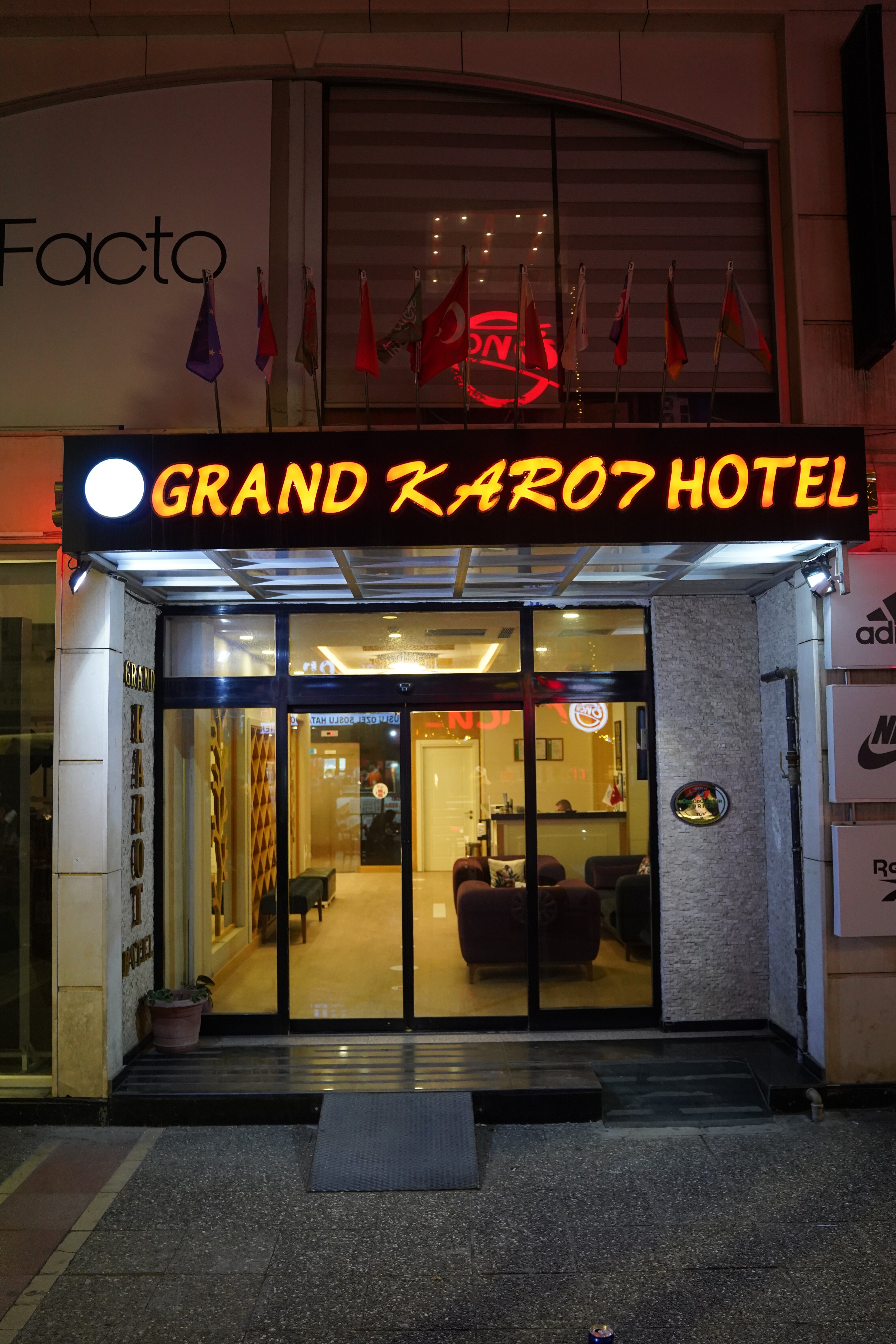 Grand Karot Hotel-浴室