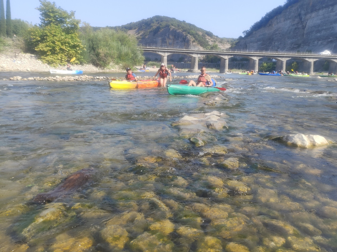 Action Canoe-Kayak La Vernede-瓦隆蓬达尔克必去景点