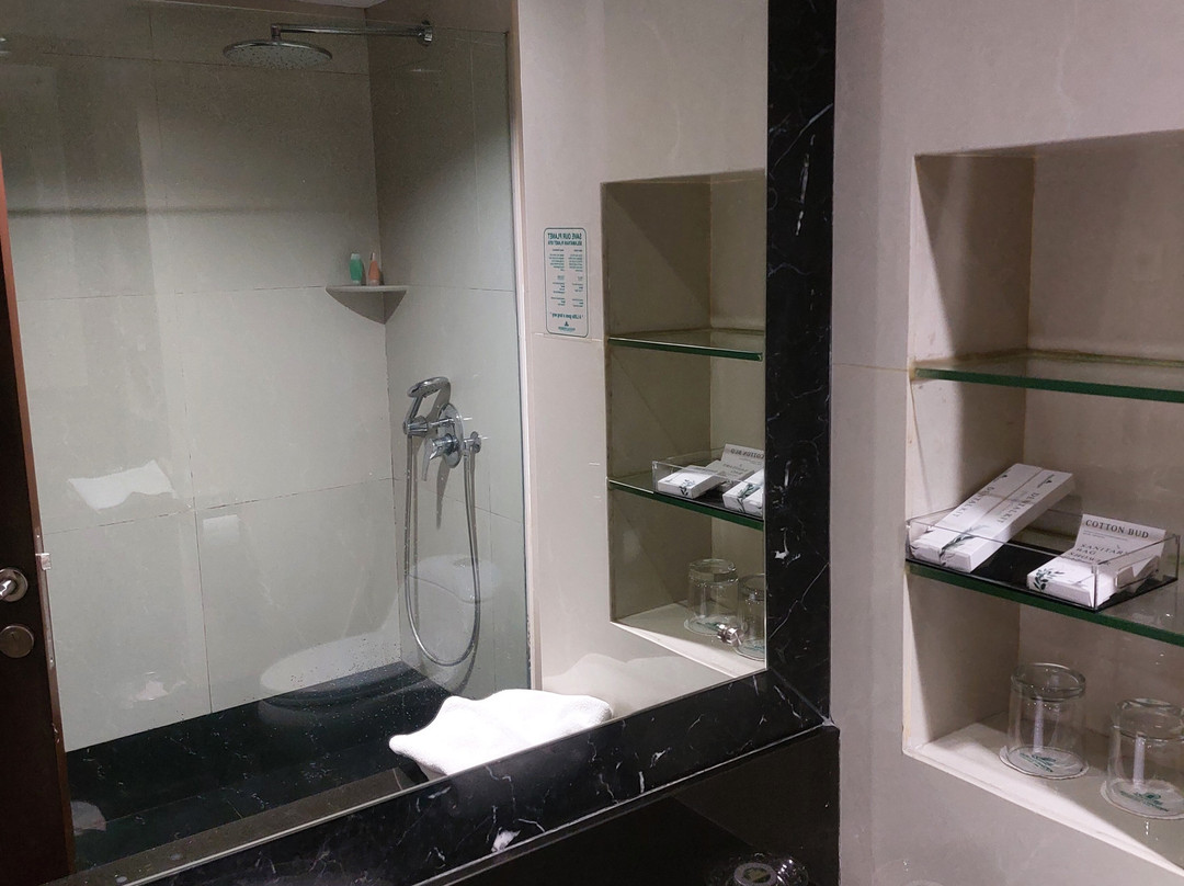 翡翠花园酒店主图