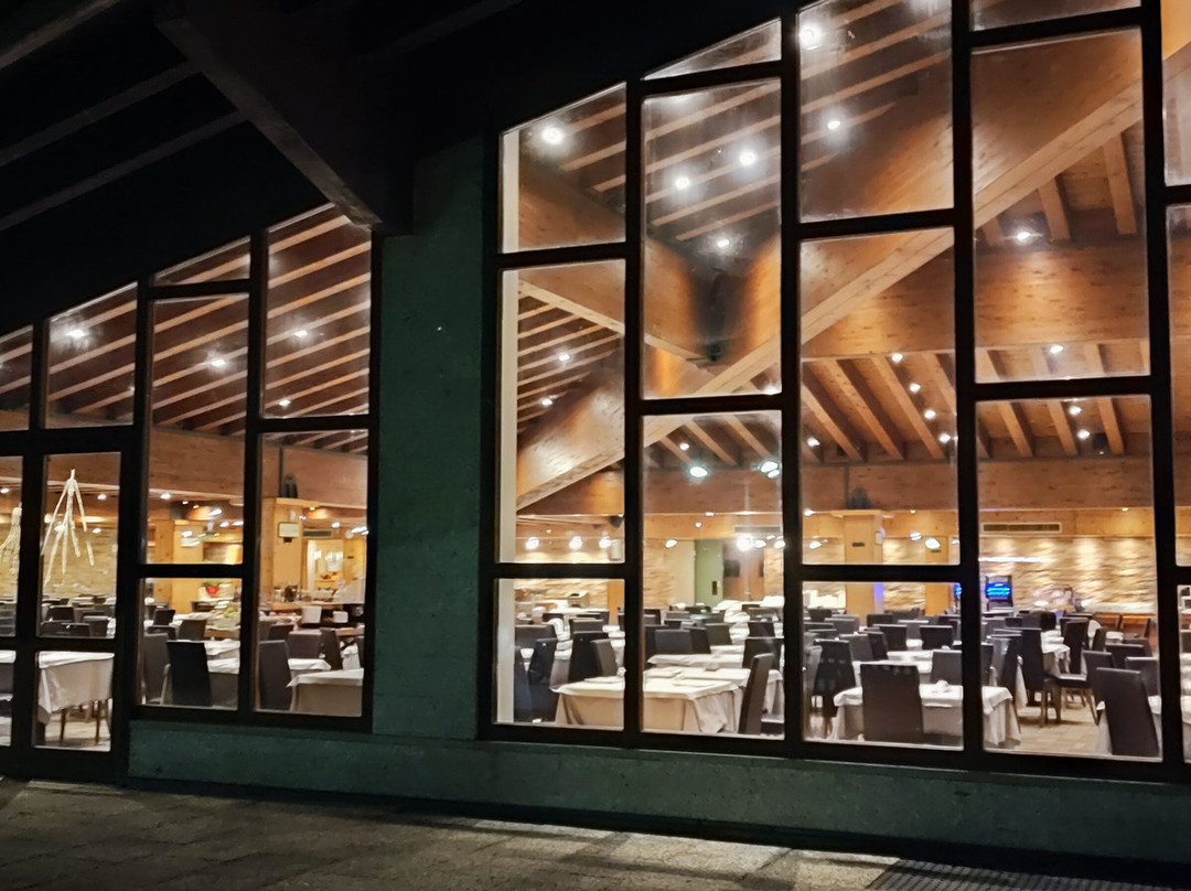 Hotel Piandineve主图