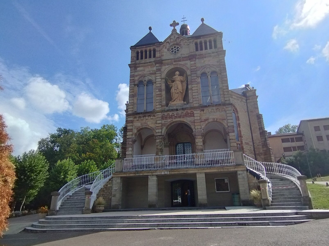 Basilique Notre-Dame de Bon Secours-圣阿沃尔德必去景点