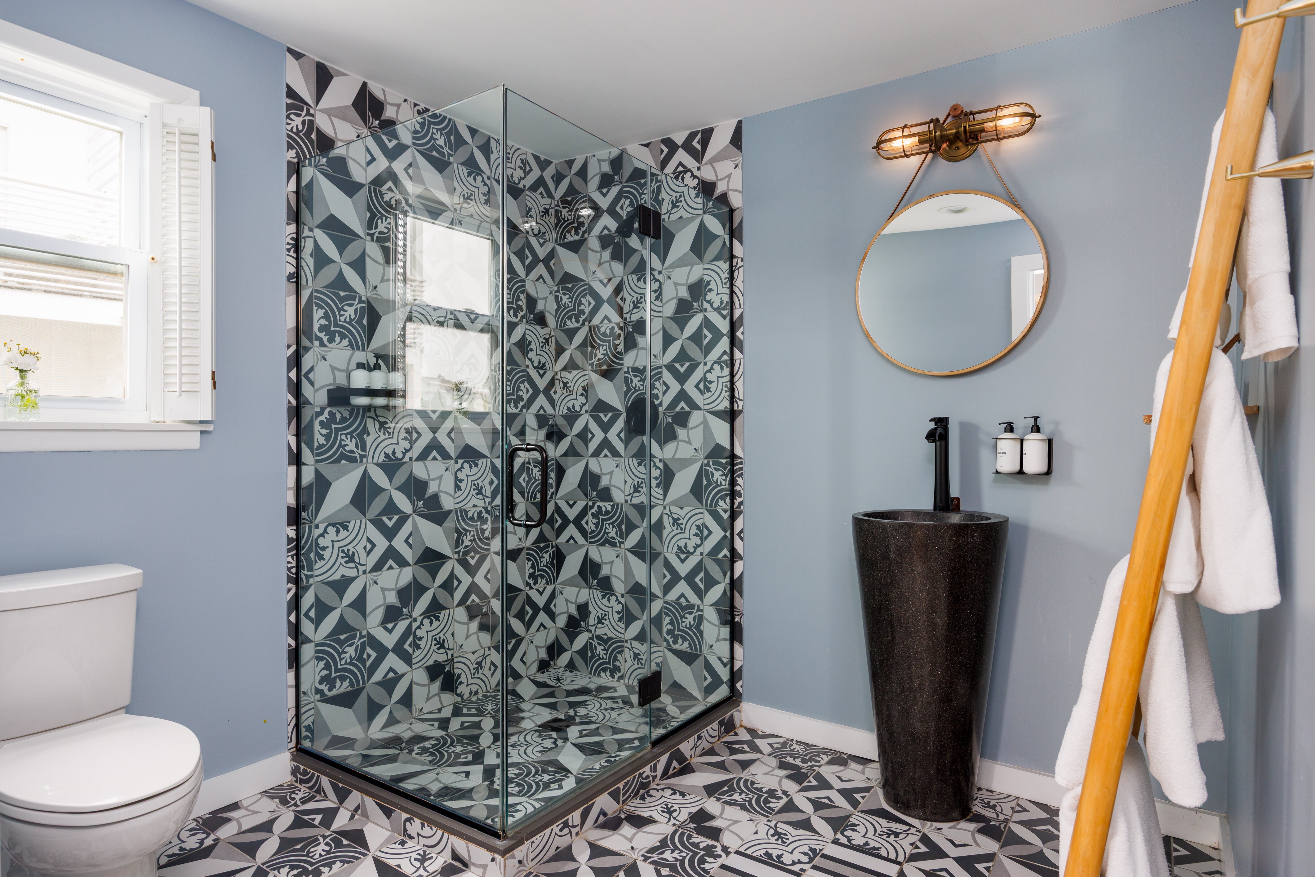 Hero Beach Club-浴室