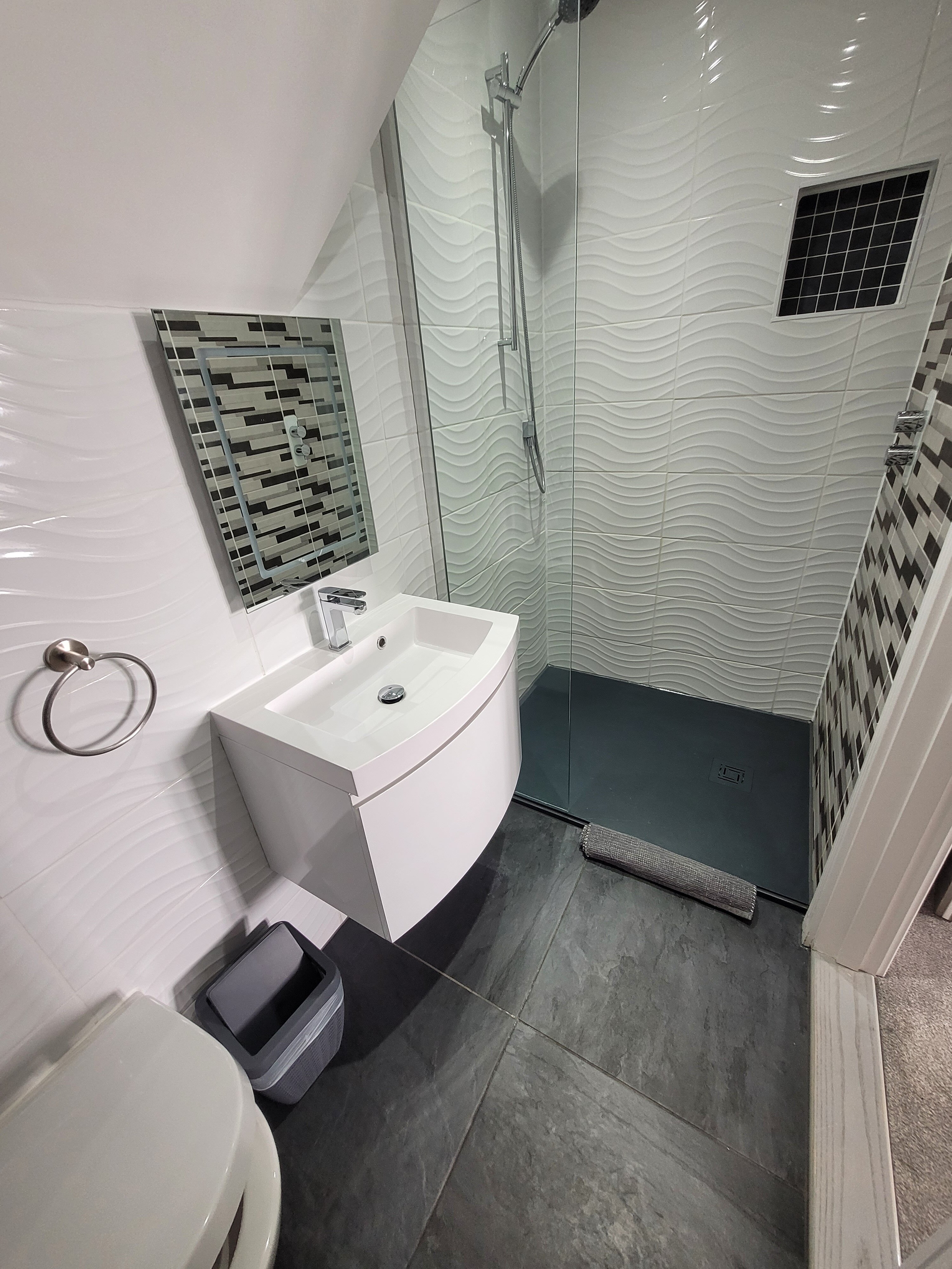 Ocean Walk Apartments-浴室