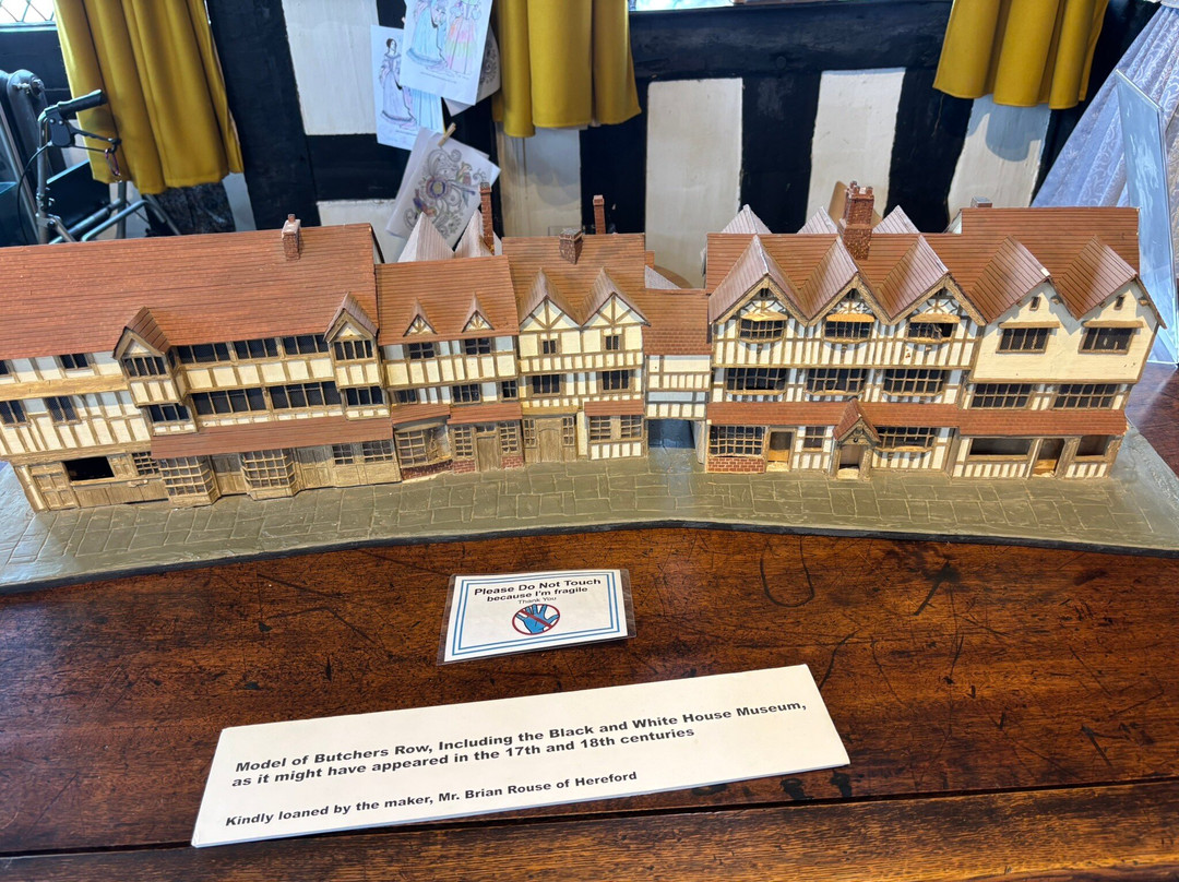 The Black and White House Museum-赫里福德必去景点