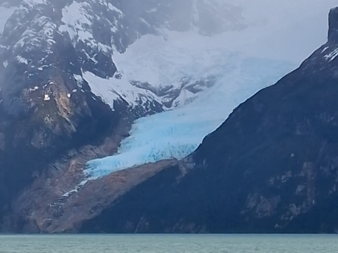 Serrano Glacier-百内国家公园必去景点