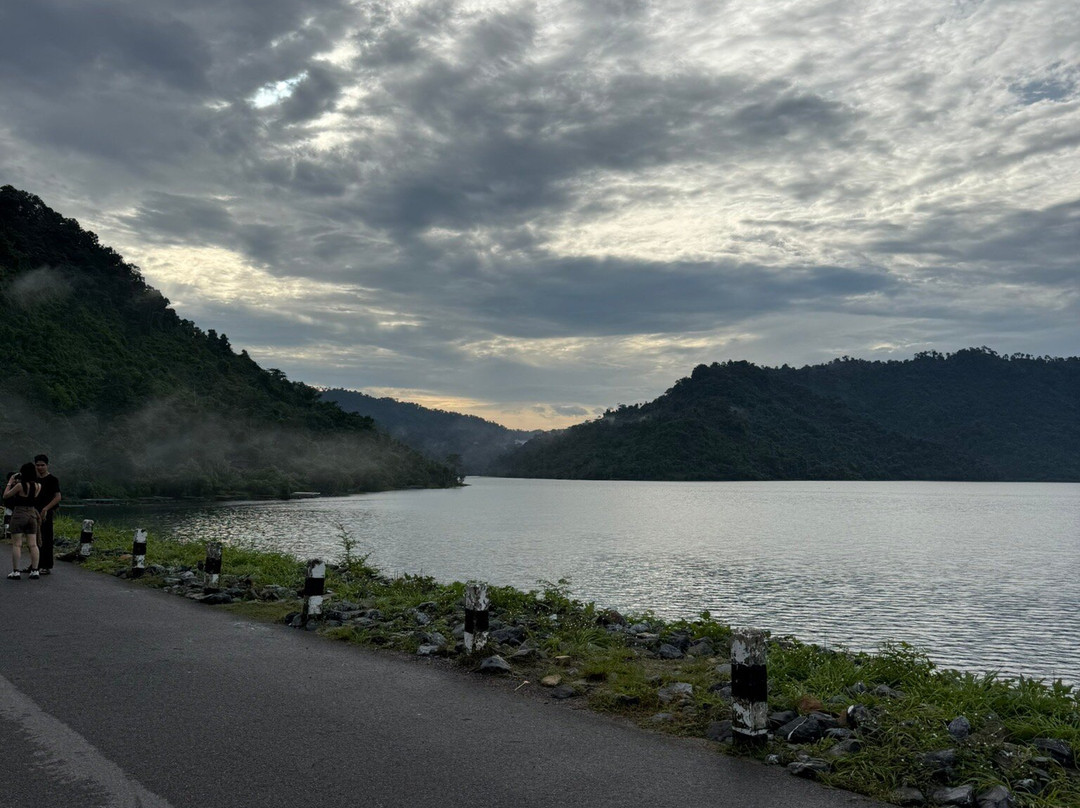 Khun Dan Prakan Chon Dam-坤西育必去景点