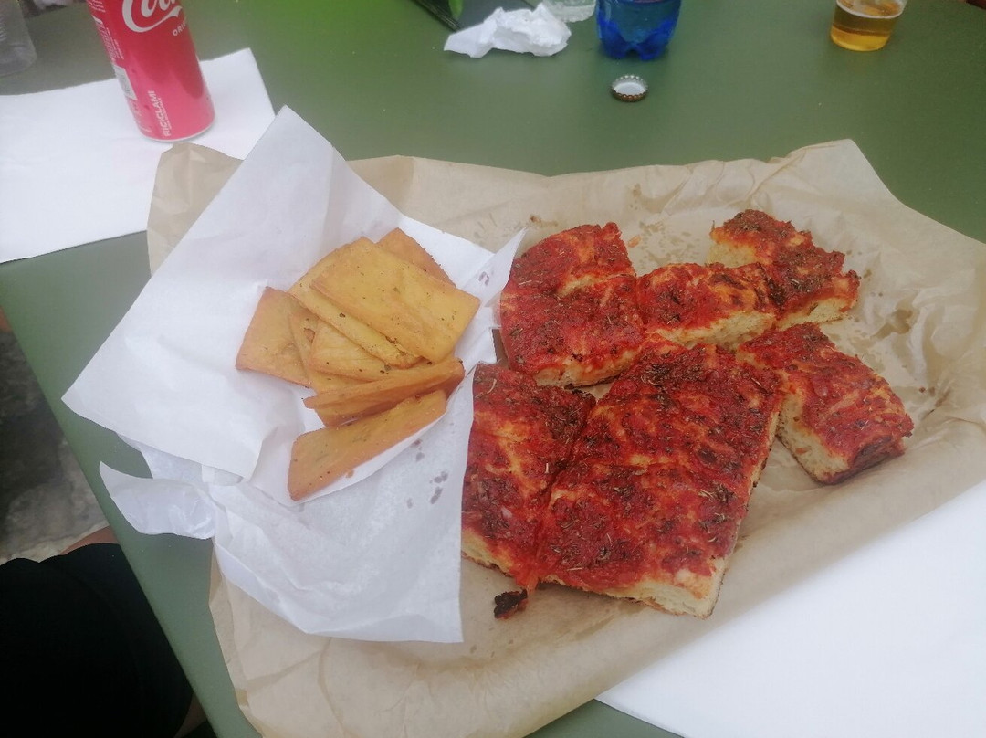 Forno a legna e pane cunzatu dal 1965