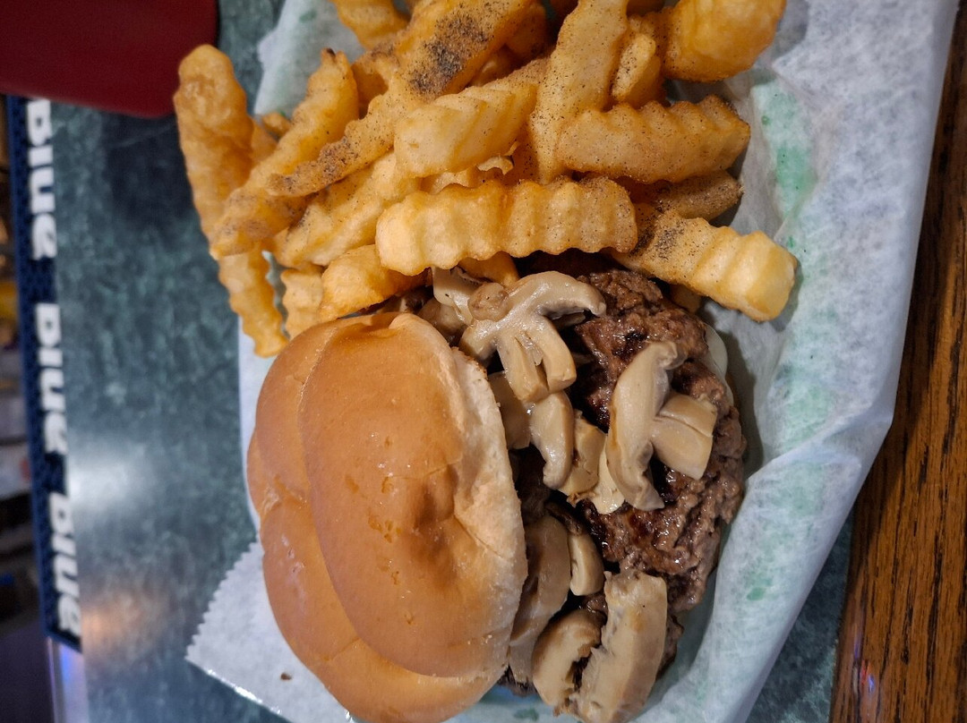 Corner Bar-伯米吉必去景点