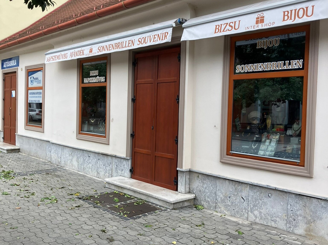 Magyar utca-Mosonmagyarovar必去景点