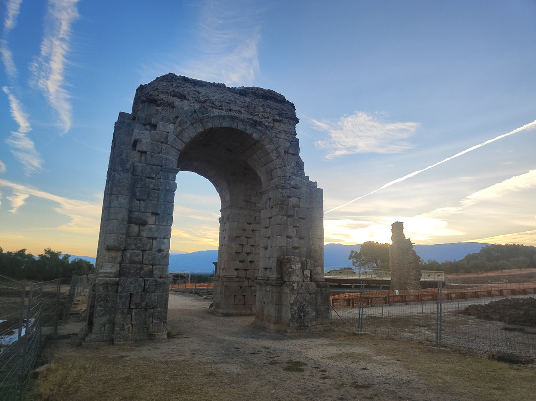 Ciudad romana de Cáparra-Oliva de Plasencia必去景点