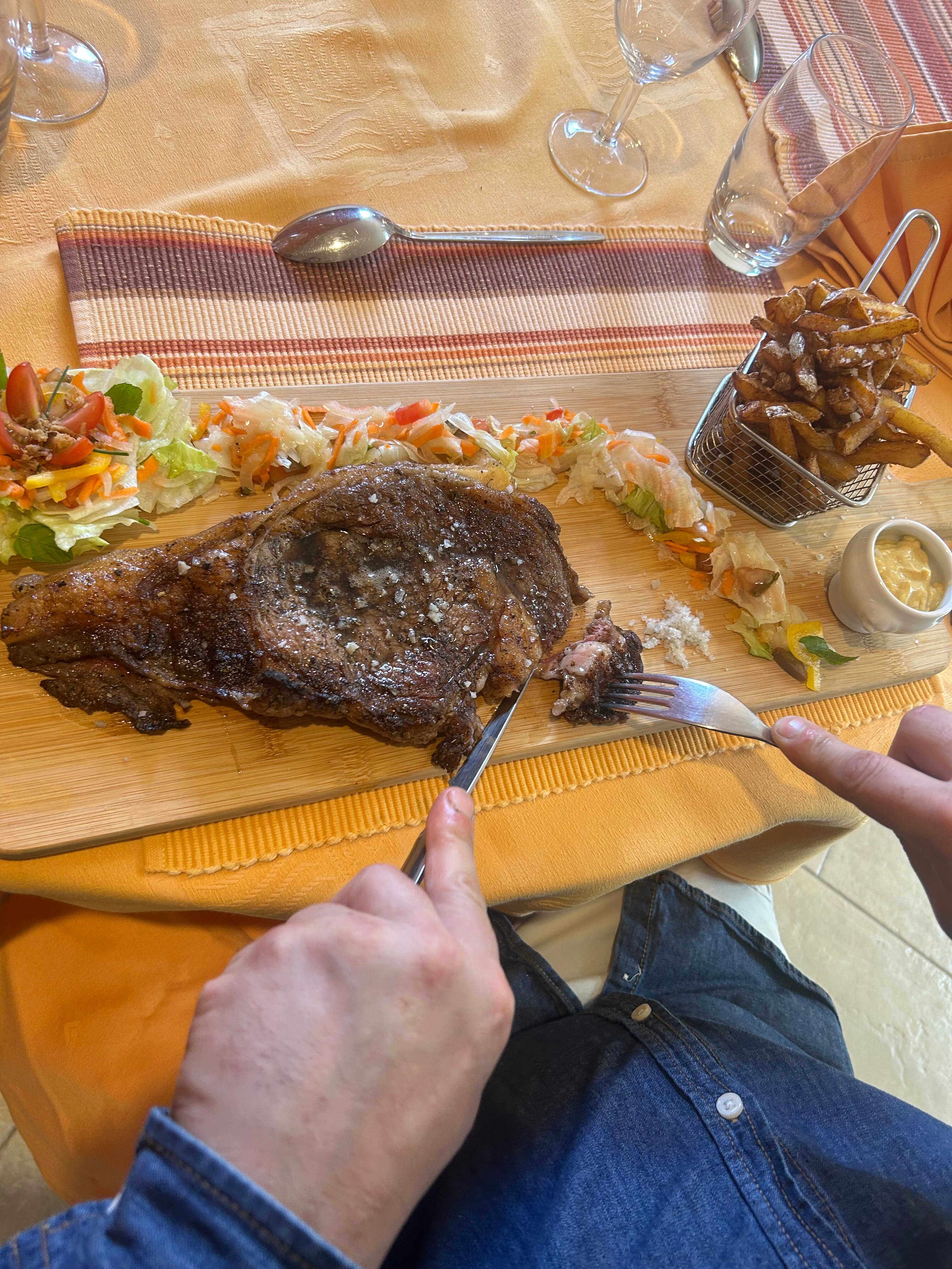 L'Adourable Auberge-官方