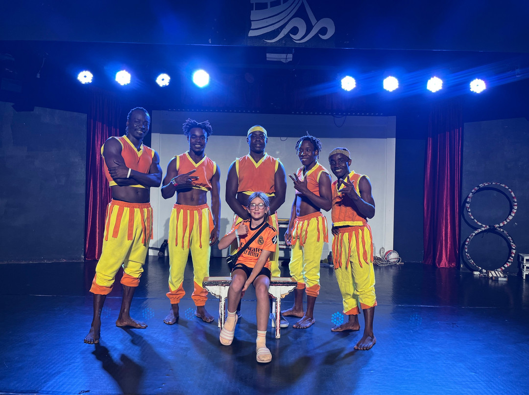 林多思公主酒店主图