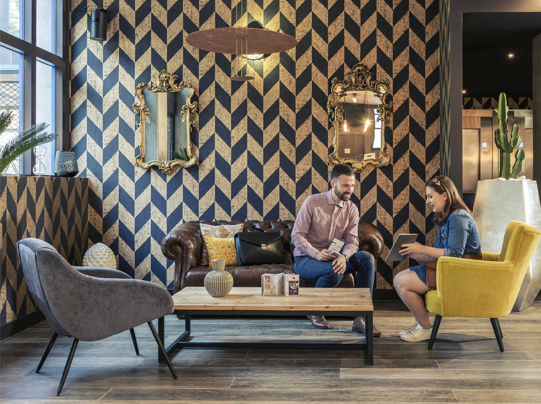 巴黎庞坦门美居酒店