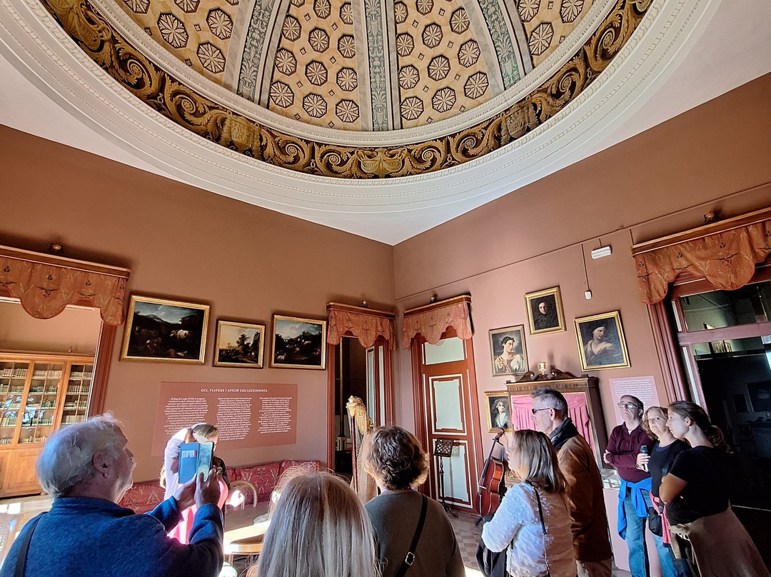 Masia d'en Cabanyes-比利亚努埃瓦－赫尔特鲁必去景点