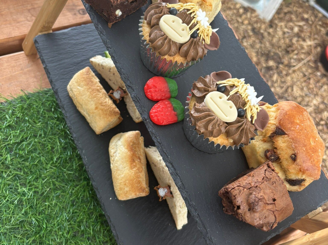 Highland Cow Cottage-Royston必去景点