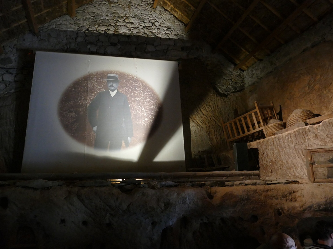 Les Mystères de Farges-Saint-Nectaire必去景点