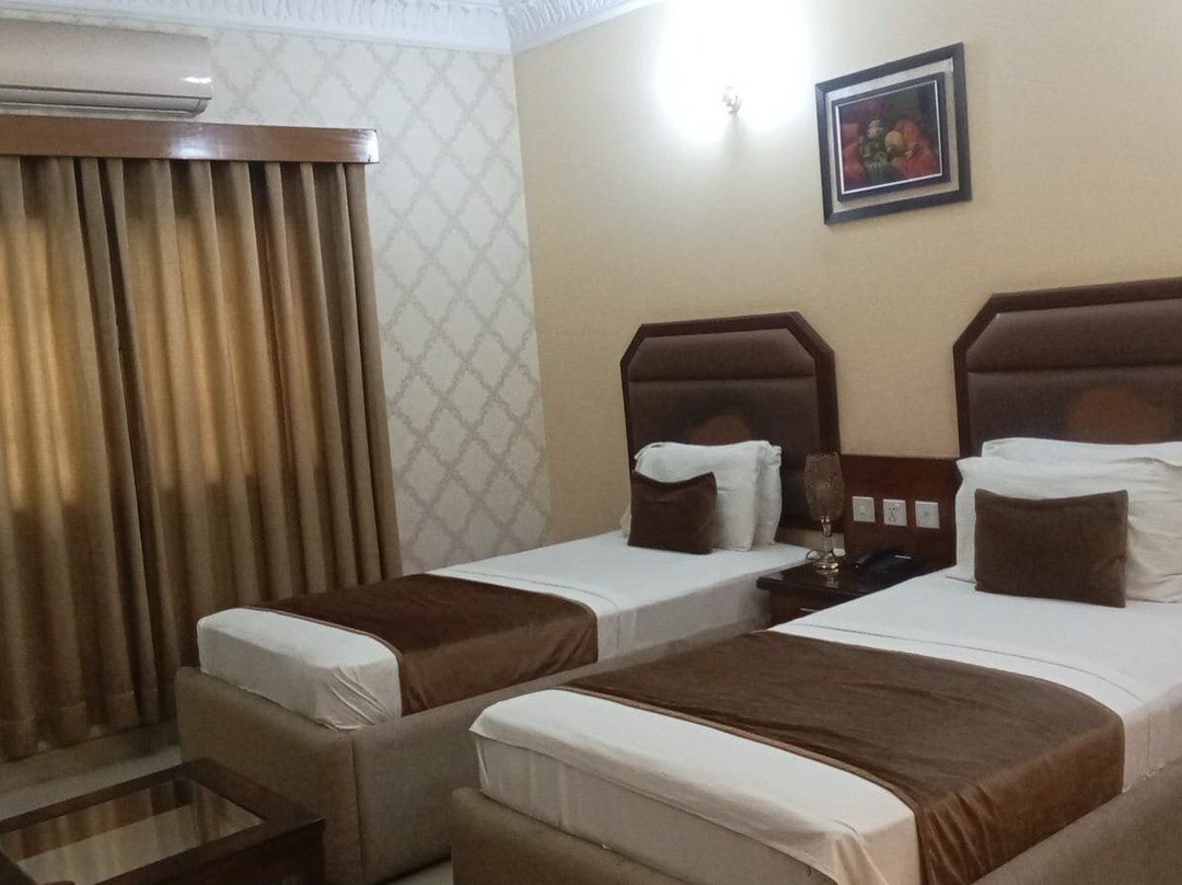 World Inn Hotel主图