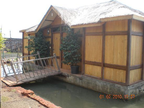 Lotus Backwater Resort Aronda主图